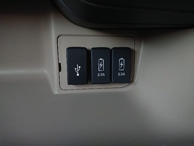 Honda N BOX 2017-09 187694-5