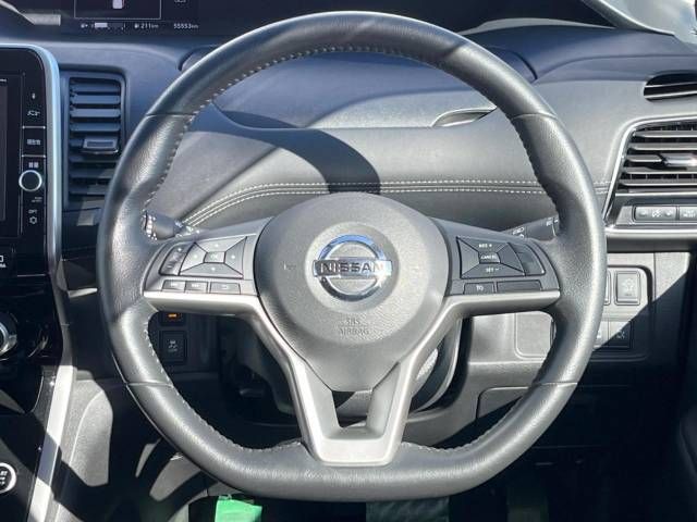 Nissan SERENA 2017-09 28077-12