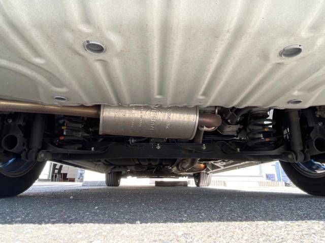 Nissan SERENA 2017-09 28077-19