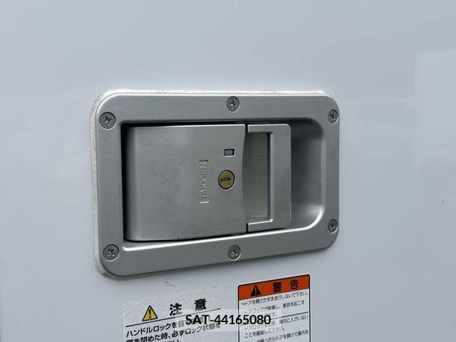 Nissan CLIPPER 2019-03 302156-28