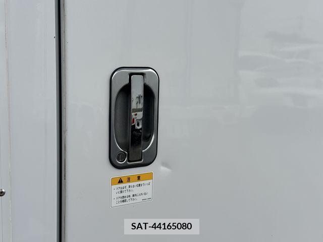 Nissan CLIPPER 2019-03 302156-27