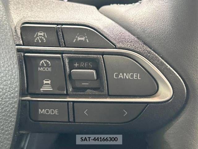 Toyota VOXY 2023-03 289000-6