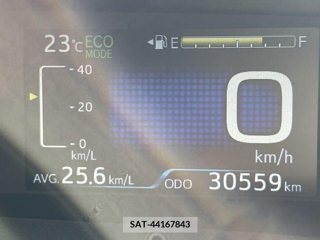Toyota PRIUS 2019-03 281930-7