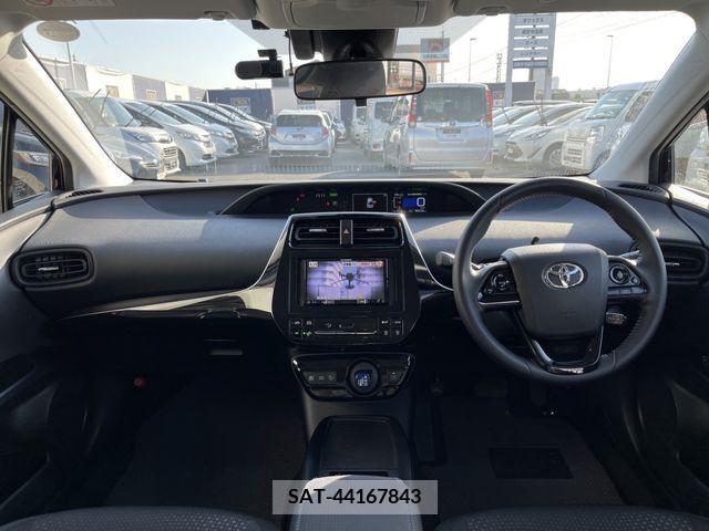 Toyota PRIUS 2019-03 281930-1