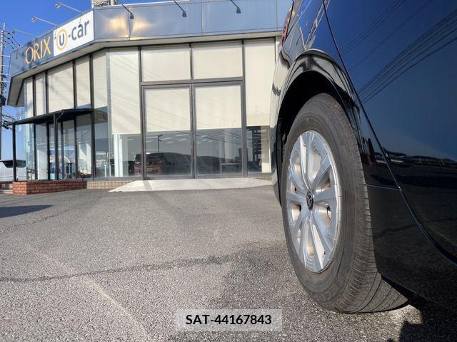 Toyota PRIUS 2019-03 281930-17