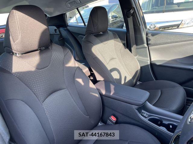 Toyota PRIUS 2019-03 281930-3