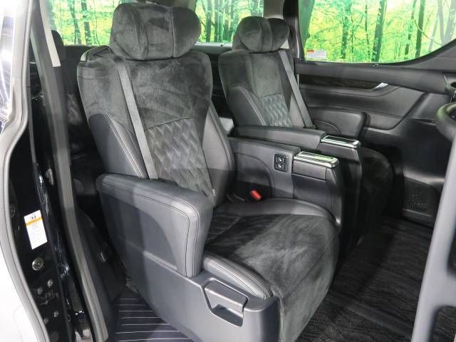 Toyota ALPHARD 2015-12 184359-9