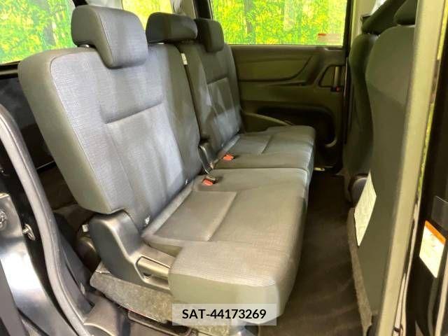 Toyota SIENTA 2016-10 285074-9