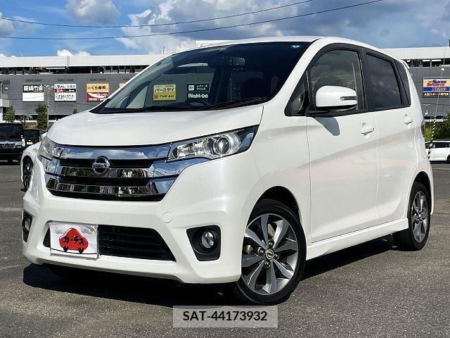 Nissan DAYZ 2013-10 358893-0