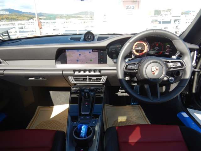 Porsche 911 2023-09 27181-1