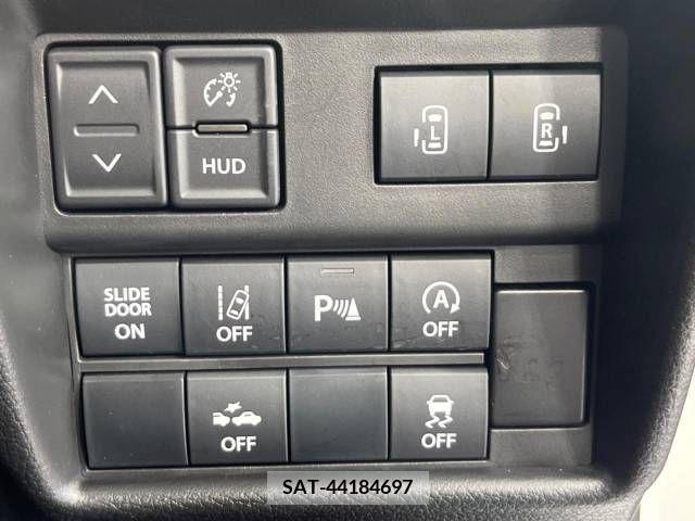 Suzuki SOLIO 2022-08 338811-4