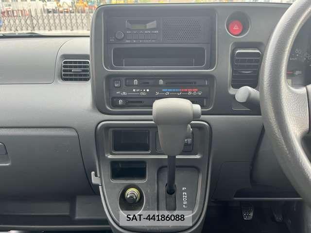 Daihatsu HIJET VAN 2017-07 202436-17