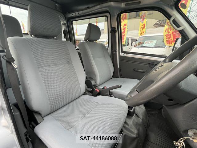 Daihatsu HIJET VAN 2017-07 202436-19