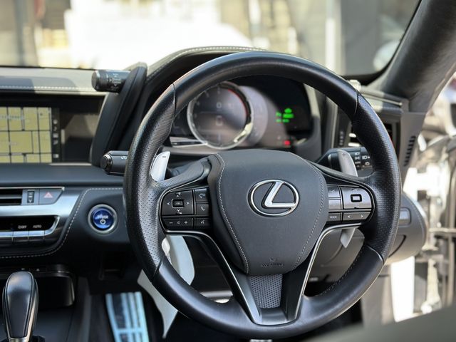 Lexus LC 2018-02 968-11