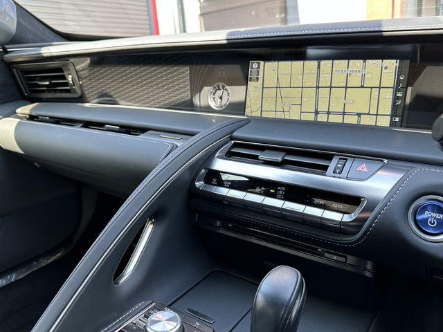Lexus LC 2018-02 968-6