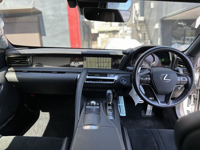Lexus LC 2018-02 968-1
