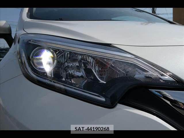 Nissan NOTE 2017-08 305412-6