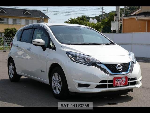 Nissan NOTE 2017-08 305412-15