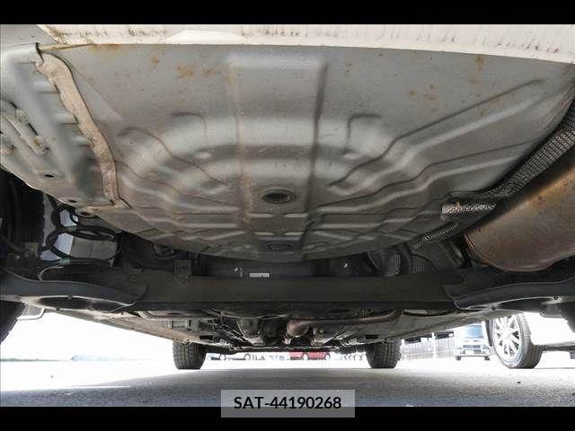 Nissan NOTE 2017-08 305412-13