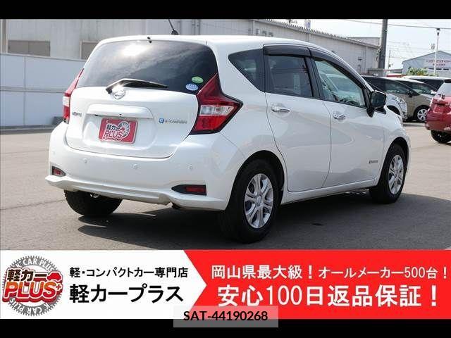 Nissan NOTE 2017-08 305412-1