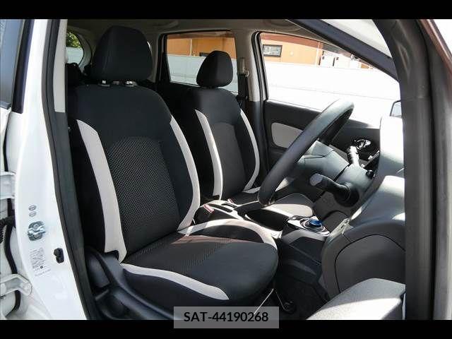 Nissan NOTE 2017-08 305412-8