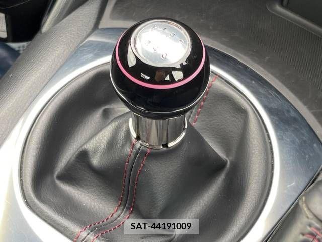 Mazda ROADSTER 2016-08 283410-2