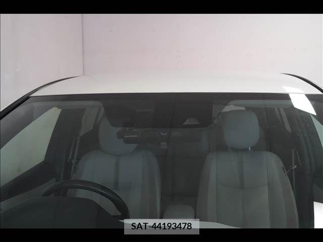 Nissan LEAF 2019-01 297875-7