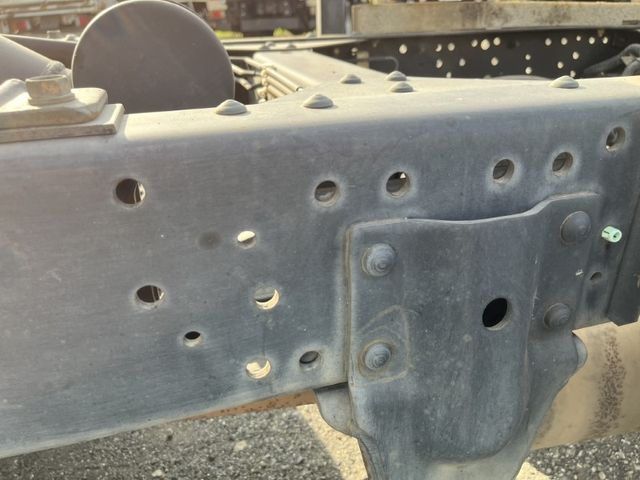 Isuzu ELF TRUCK 2003-06 8561-28
