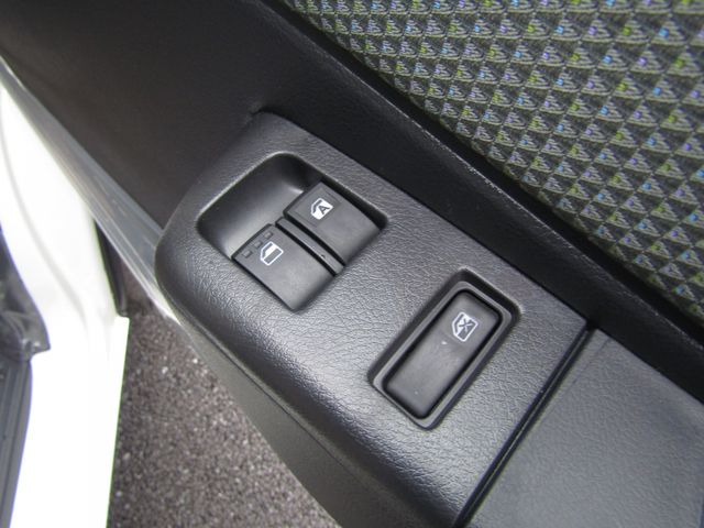 Mazda BONGO VAN 2023-05 3178-19