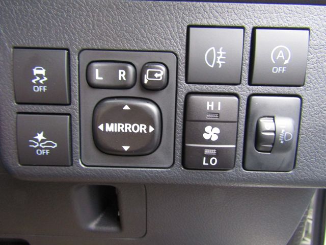 Mazda BONGO VAN 2023-05 3178-18