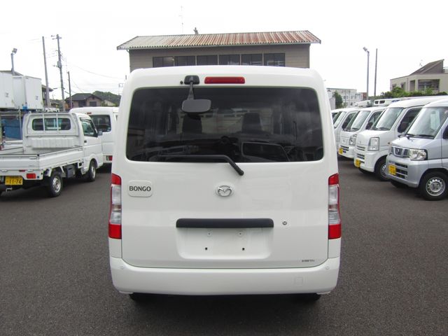 Mazda BONGO VAN 2023-05 3178-5