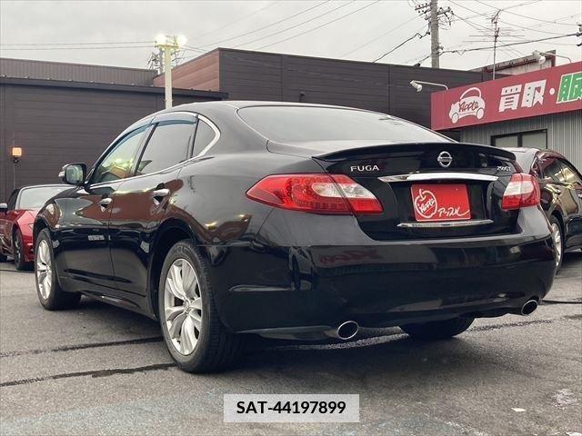 Nissan FUGA 2011-11 387766-17