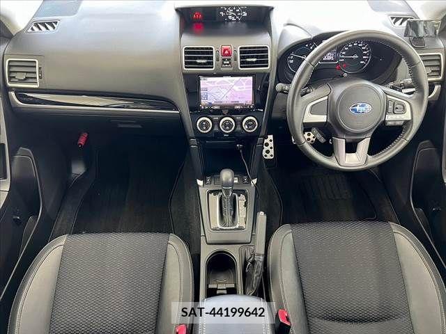 Subaru FORESTER 2016-08 360423-1