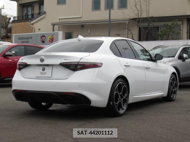 ALFA ROMEO Giulia 2023-12 258802-10