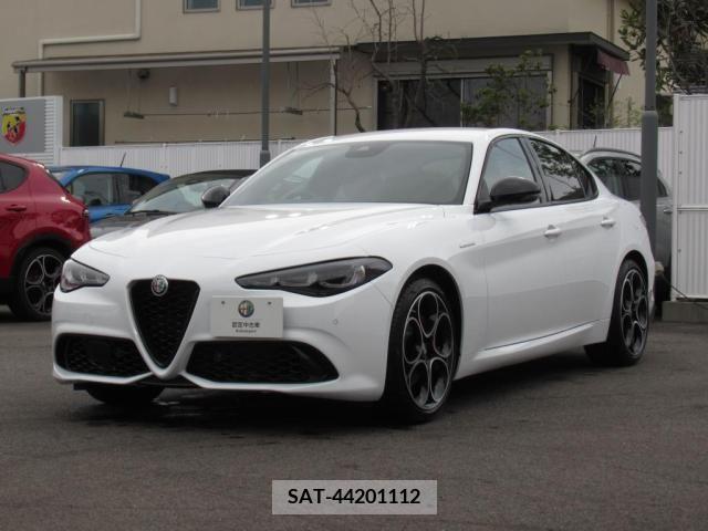 ALFA ROMEO Giulia 2023-12 258802-9