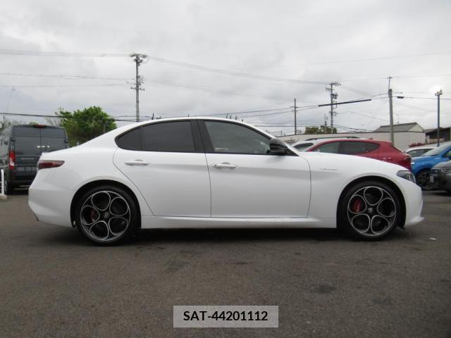 ALFA ROMEO Giulia 2023-12 258802-6