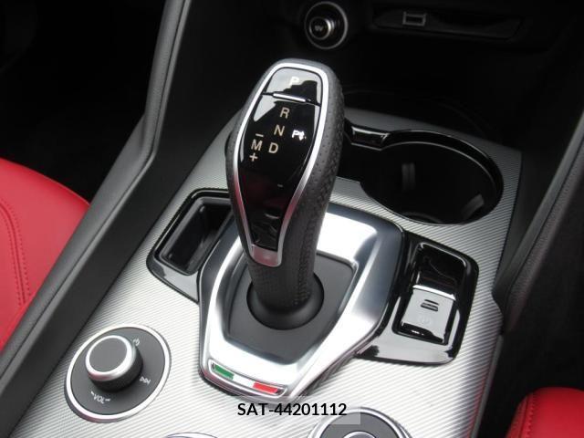 ALFA ROMEO Giulia 2023-12 258802-13
