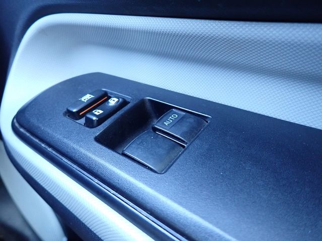 Toyota AQUA 2012-11 189992-16