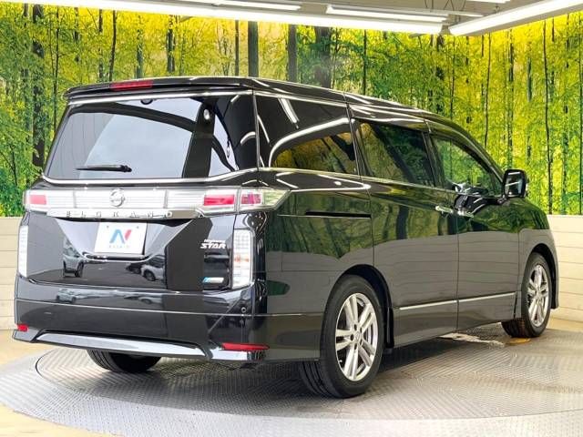 Nissan ELGRAND 2010-09 18166-17