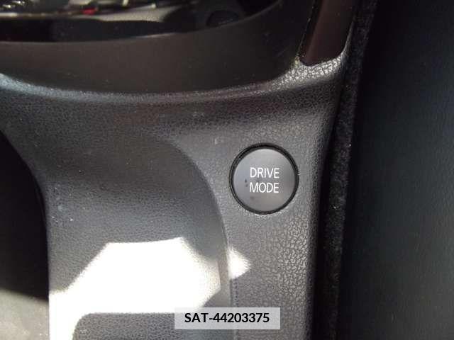 Nissan NOTE 2019-05 379328-5