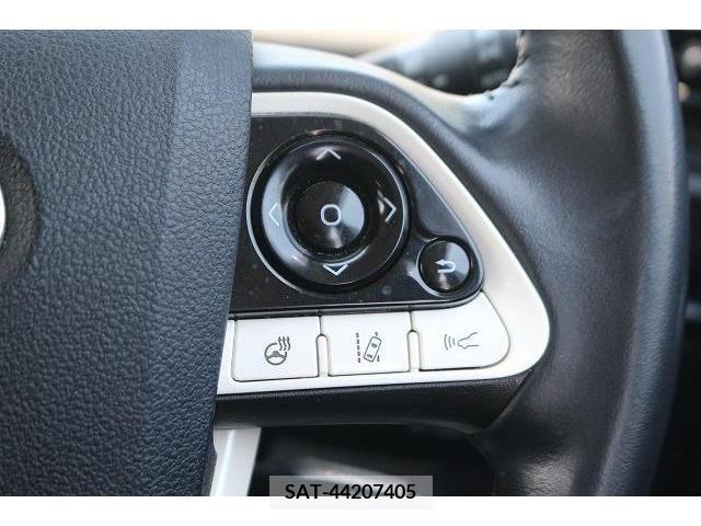 Toyota PRIUS PHV 2017-11 322583-4