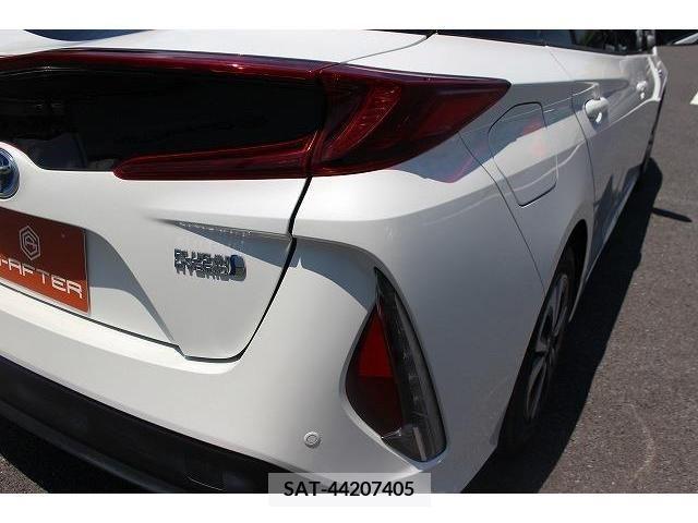 Toyota PRIUS PHV 2017-11 322583-10