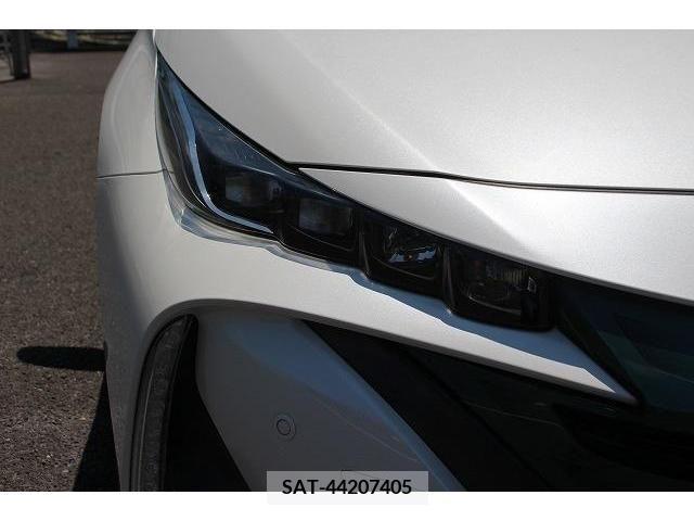 Toyota PRIUS PHV 2017-11 322583-9
