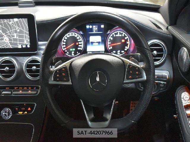 Amg C-CLASS 2018-01 210066-15
