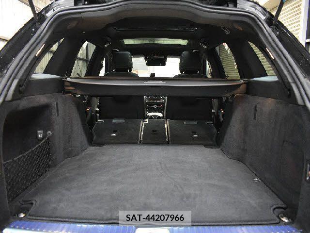 Amg C-CLASS 2018-01 210066-19