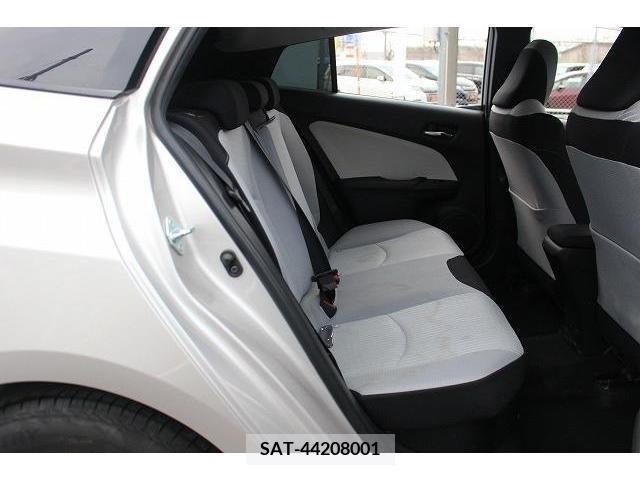 Toyota PRIUS 2016-10 238596-13