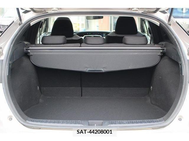 Toyota PRIUS 2016-10 238596-16