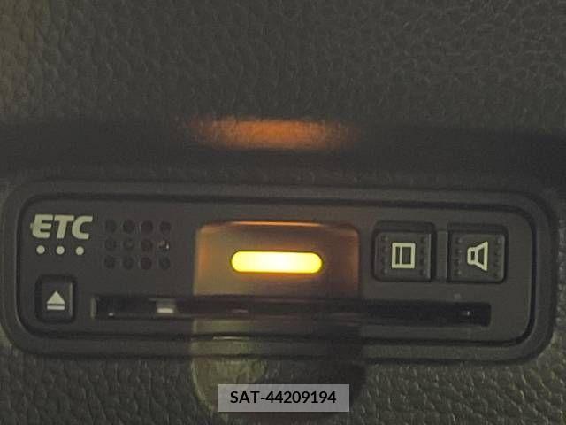Honda N BOX CUSTOM 2020-03 208925-9