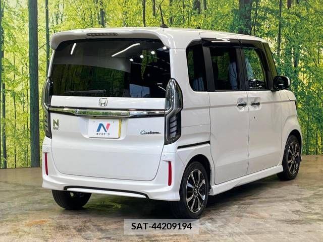 Honda N BOX CUSTOM 2020-03 208925-18