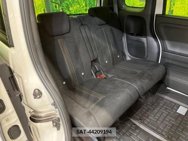 Honda N BOX CUSTOM 2020-03 208925-11